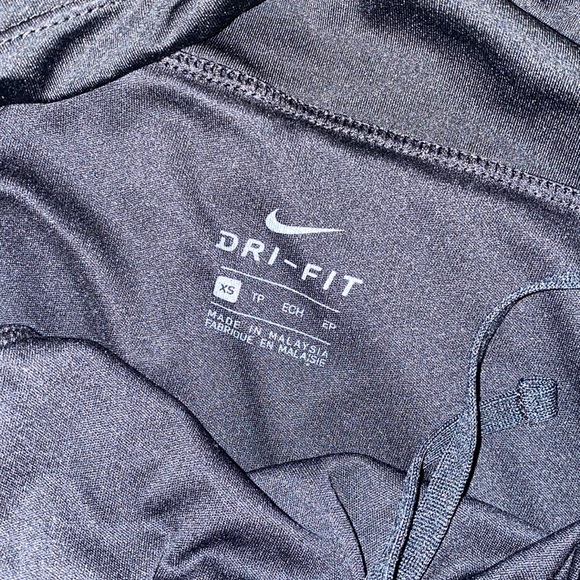 Nike Dri Fit Shorts - Picture 3 of 3